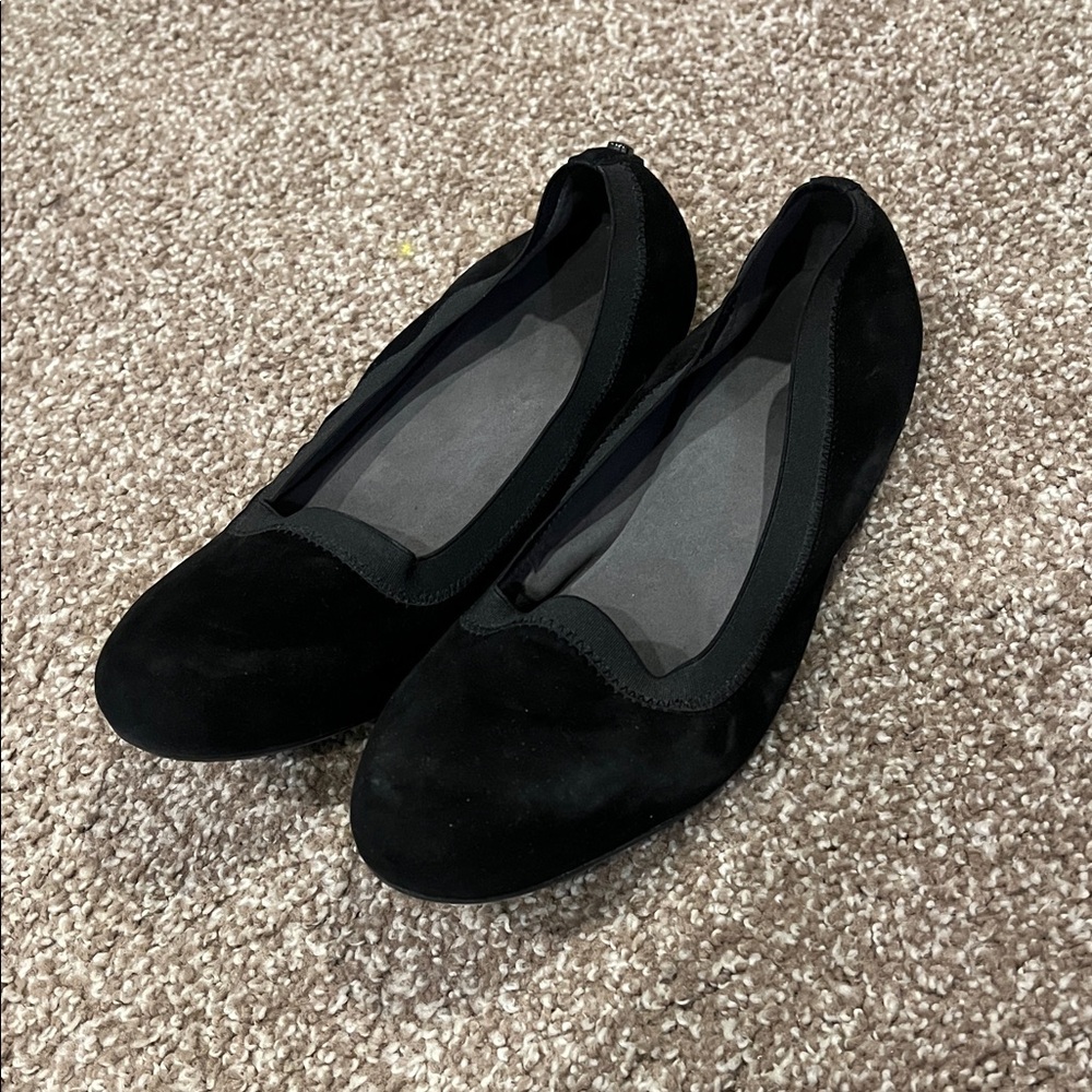 Stuart Weitzman Black Suede Ballet Flats Women’s Size 10M Classic